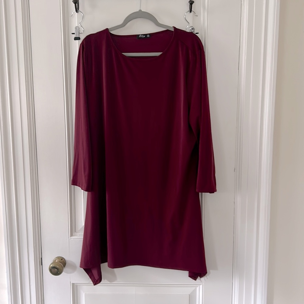 Tunic top, Lily, 2X, rich garnet color
